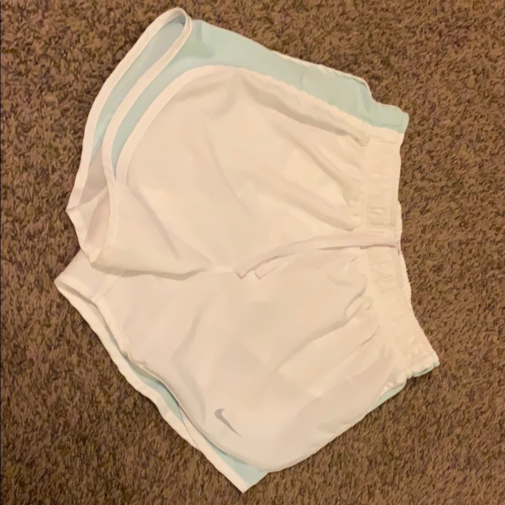 White nike shorts